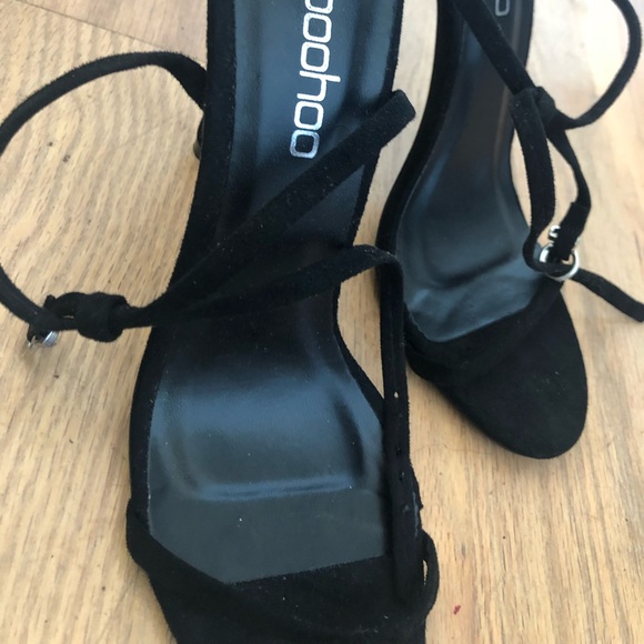 [Brand NEW] Sexy Black strappy heel - Picture 4 of 4